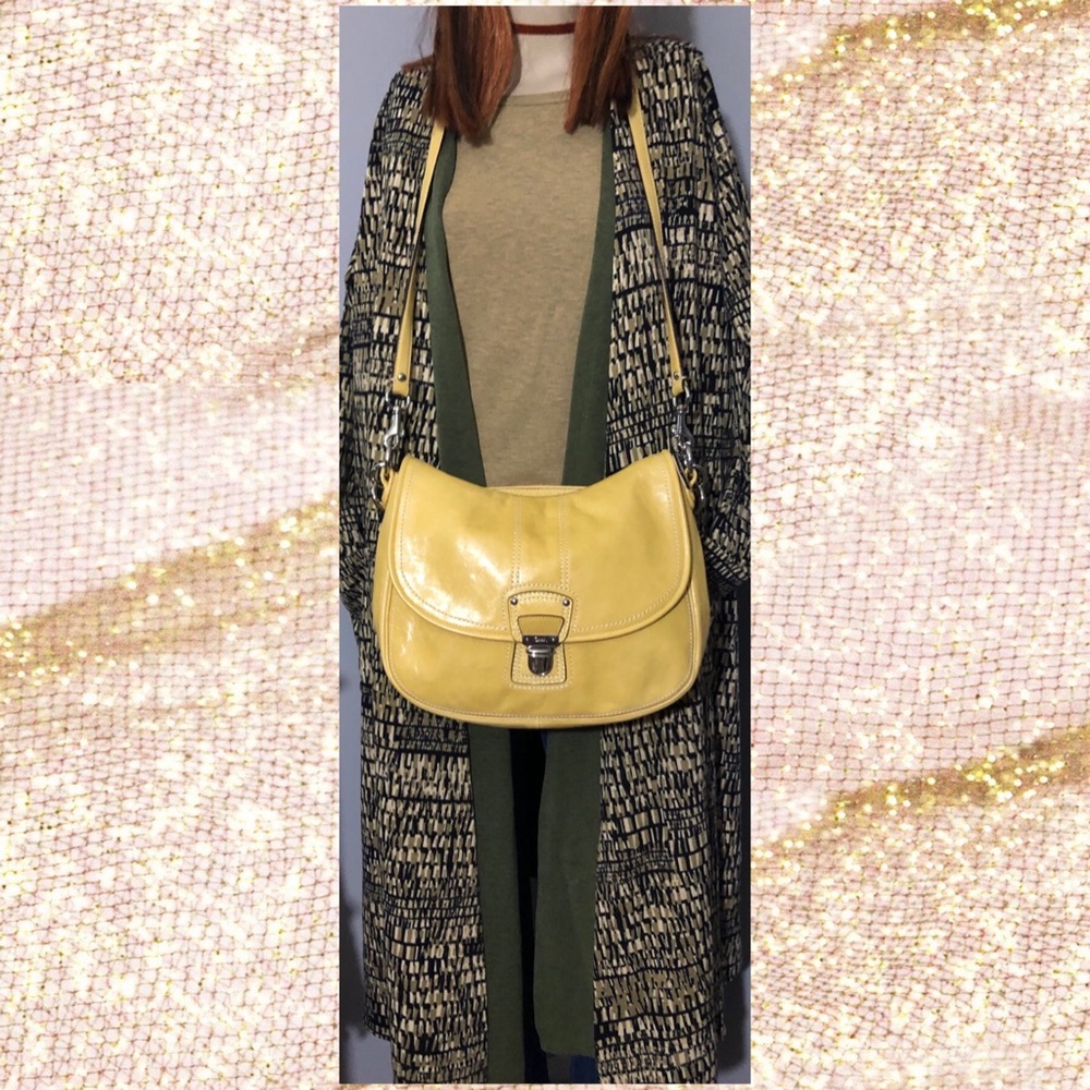 🎃Coach “Mustard” Leather Bag / Pocketbook